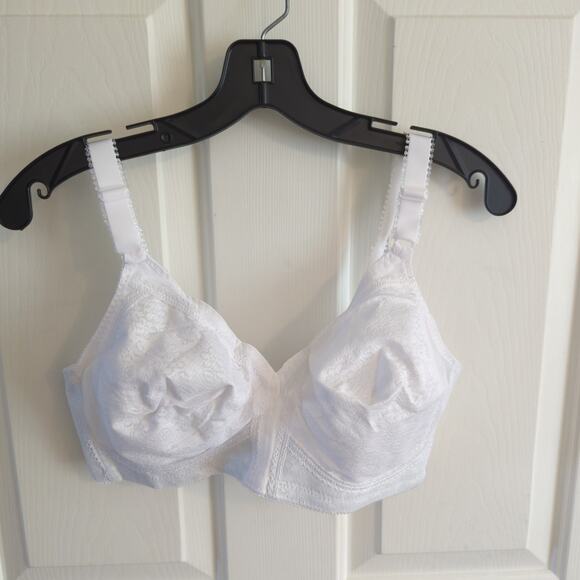 NWT Playtex 18 Hour Bra, Back Close, 40B - Picture 3 of 6